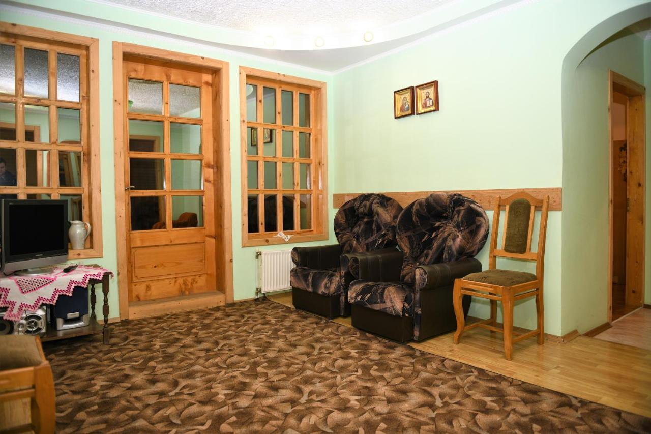 Гостинний Двір Євгенія Hotel Mizhhirya  Exterior photo